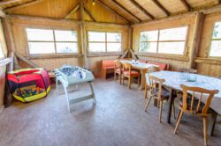Der Außenbereich des Fixenhof mit Grillhütte, Spielplatz, Schaukel und Liegestühlen - Ferien auf dem Bauernhof in Mühlenbach im Kinzigtal (Ortenaukreis) Der Außenbereich des Fixenhof mit Grillhütte, Spielplatz, Schaukel und Liegestühlen - Ferien auf dem Bauernhof in Mühlenbach im Kinzigtal (Ortenaukreis)